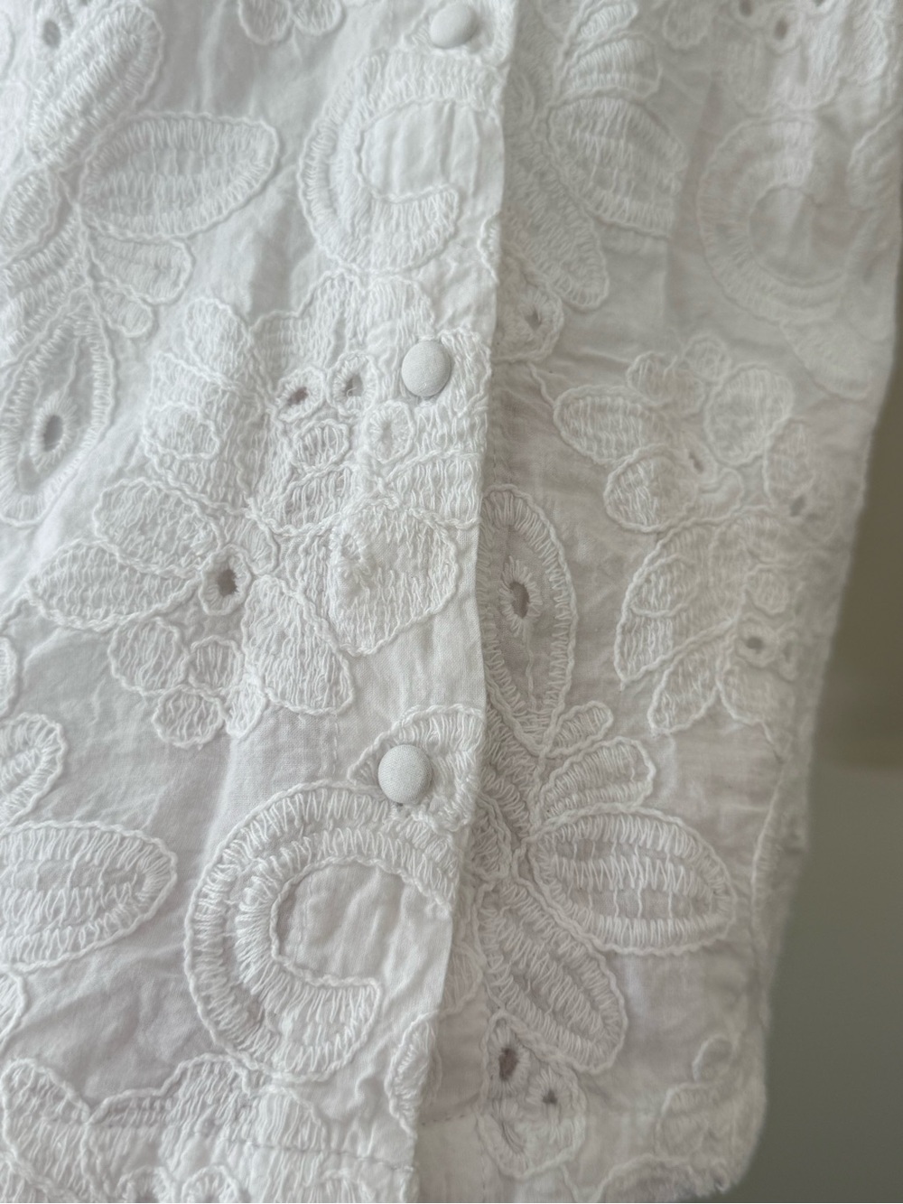Calypso St. Barth White Eyelet Embroidered Cotton Blouse Size M Beachy Coastal - Picture 7 of 10